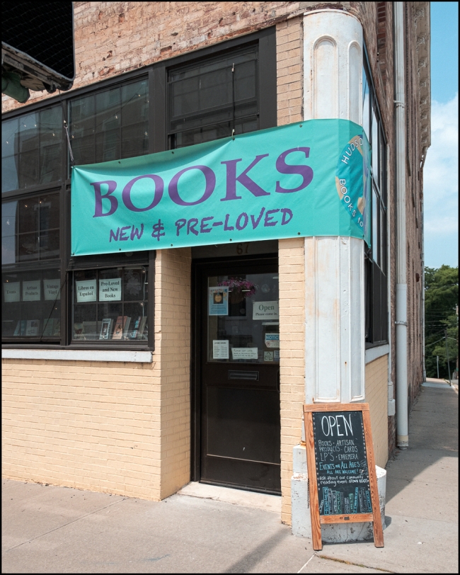 Tothewaterfrontossining-bookstore-1-of-2