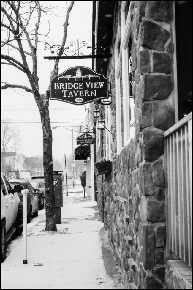 bridgeviewtavern-1